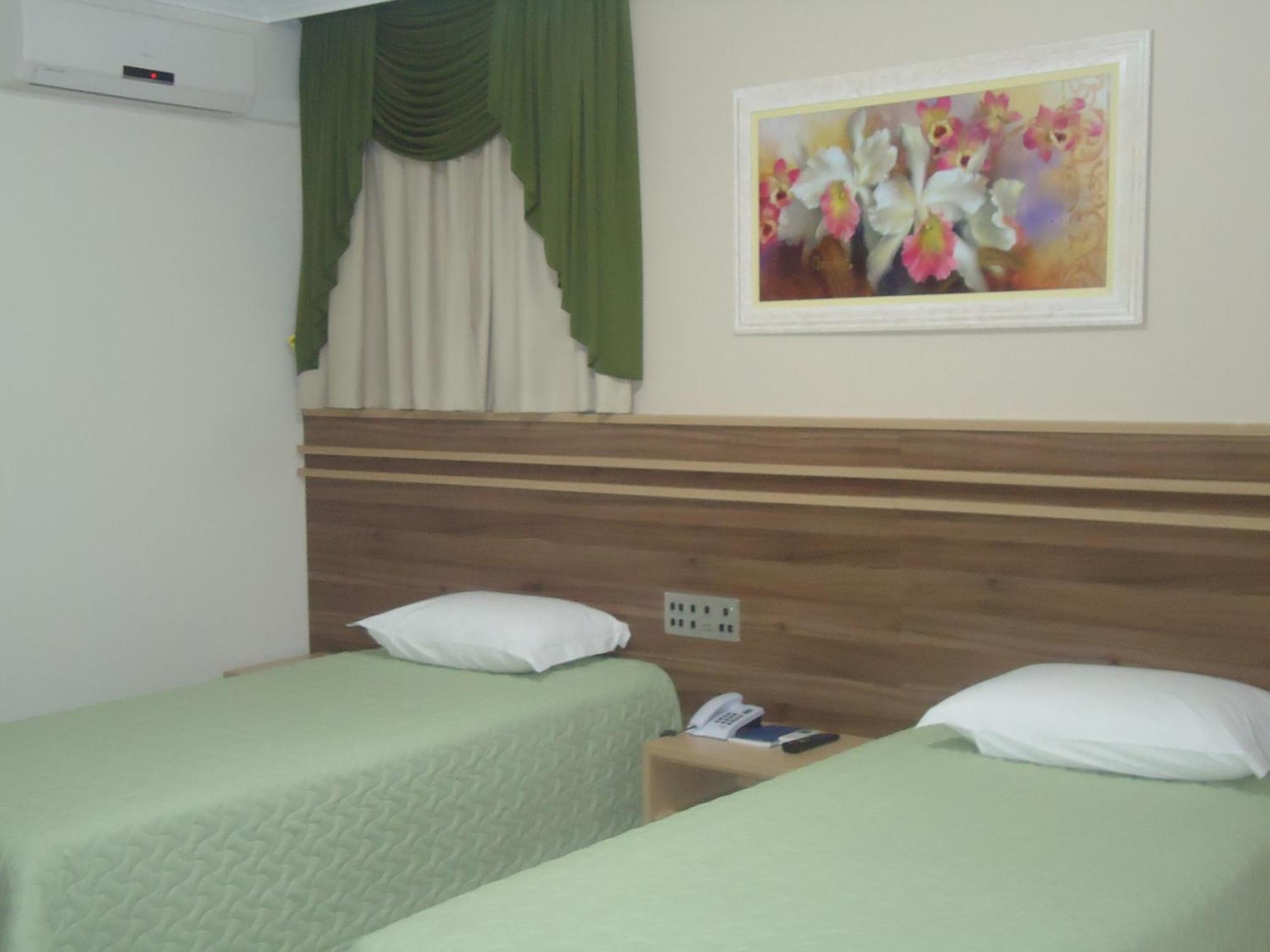 Hotel Dom Baroni Guarapuava Exterior photo