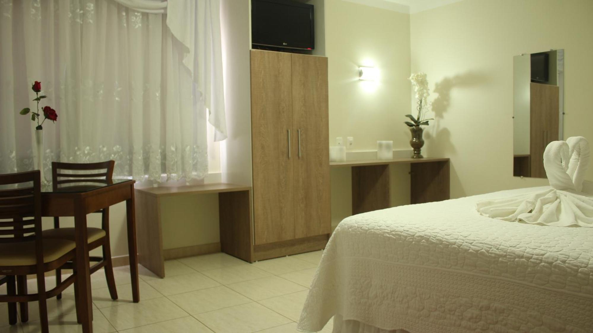 Hotel Dom Baroni Guarapuava Room photo